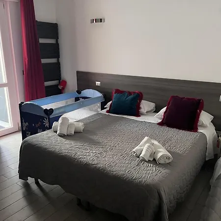 Affittacamere La Maison De Monet 4*